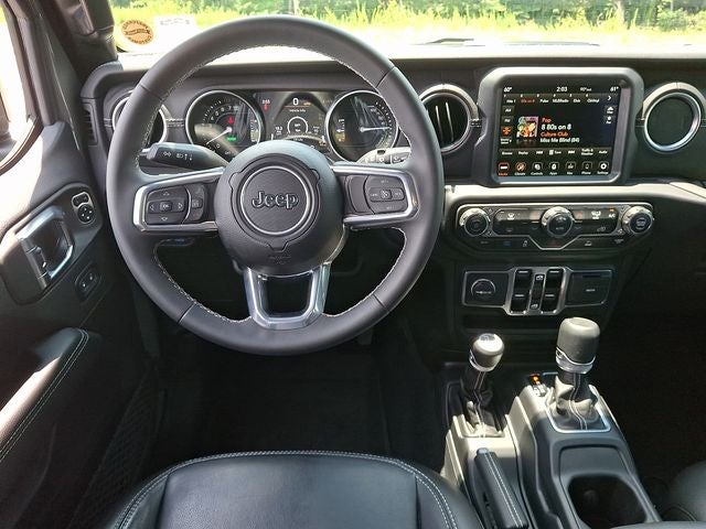 2023 Jeep Wrangler Sahara 4x4