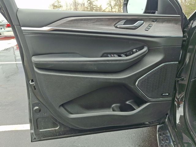 2024 Jeep Grand Cherokee Overland 4x4