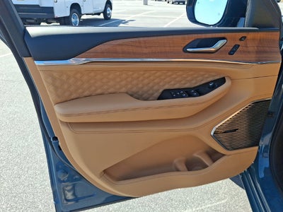 2026 Jeep Grand Cherokee Summit 4x4