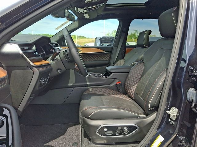 2023 Jeep Grand Cherokee L Summit Reserve 4x4