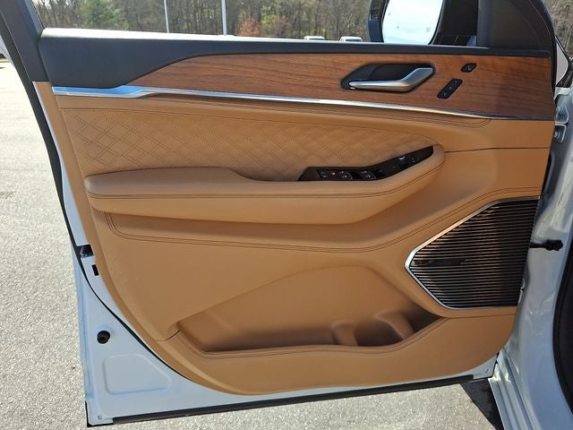 2022 Jeep Grand Cherokee Summit Reserve 4x4