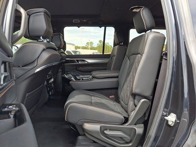 2023 Jeep Grand Wagoneer Series III 4x4