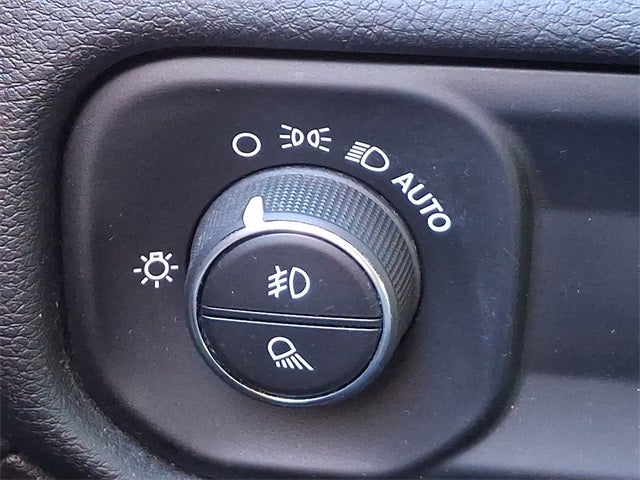 2021 RAM 1500 Big Horn Quad Cab 4x4 6'4' Box