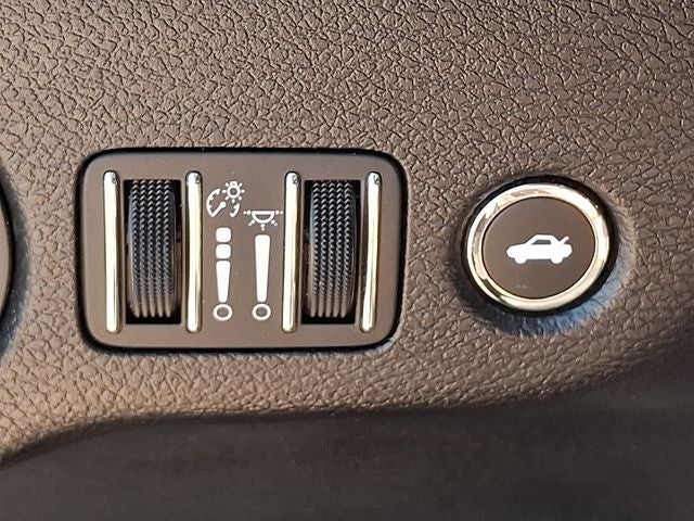 2023 Chrysler 300 Touring L AWD