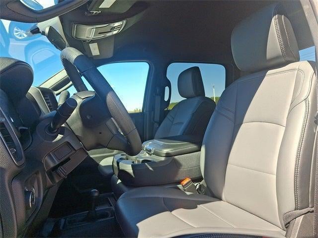 2023 RAM 3500 Tradesman Crew Cab 4x4 8' Box