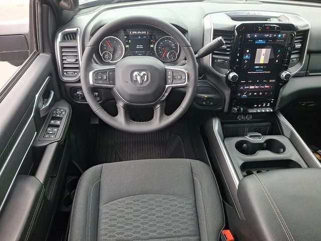 2025 RAM 3500 Big Horn Crew Cab 4x4 8' Box