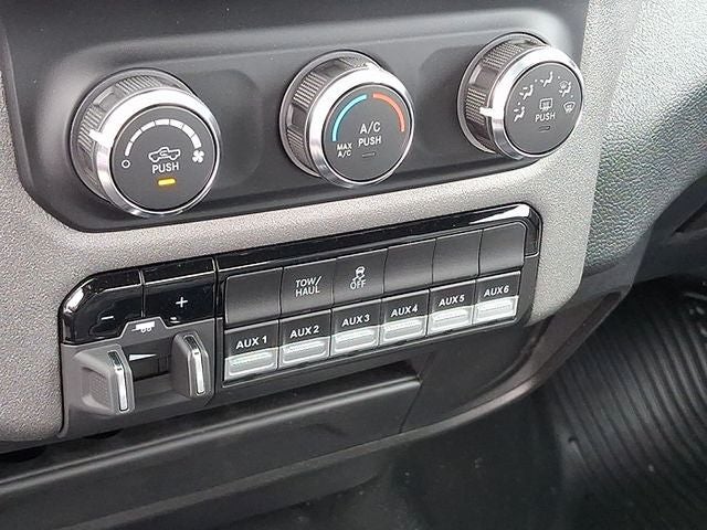 2024 RAM 2500 Tradesman Regular Cab 4x4 8' Box