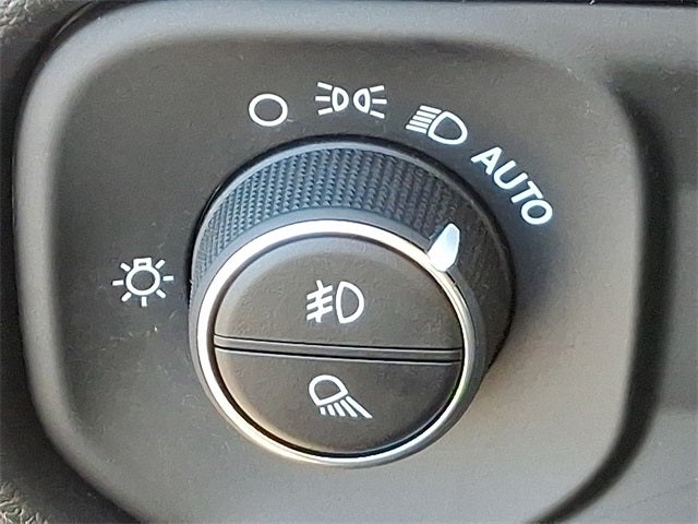 2025 RAM 5500HD Tradesman/Big Horn